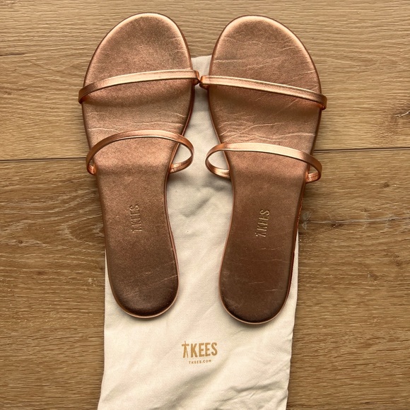 Tkees Gemma Sandals - Picture 1 of 3